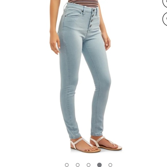 No Boundaries High Rise Skinny Jean - Picture 6 of 8